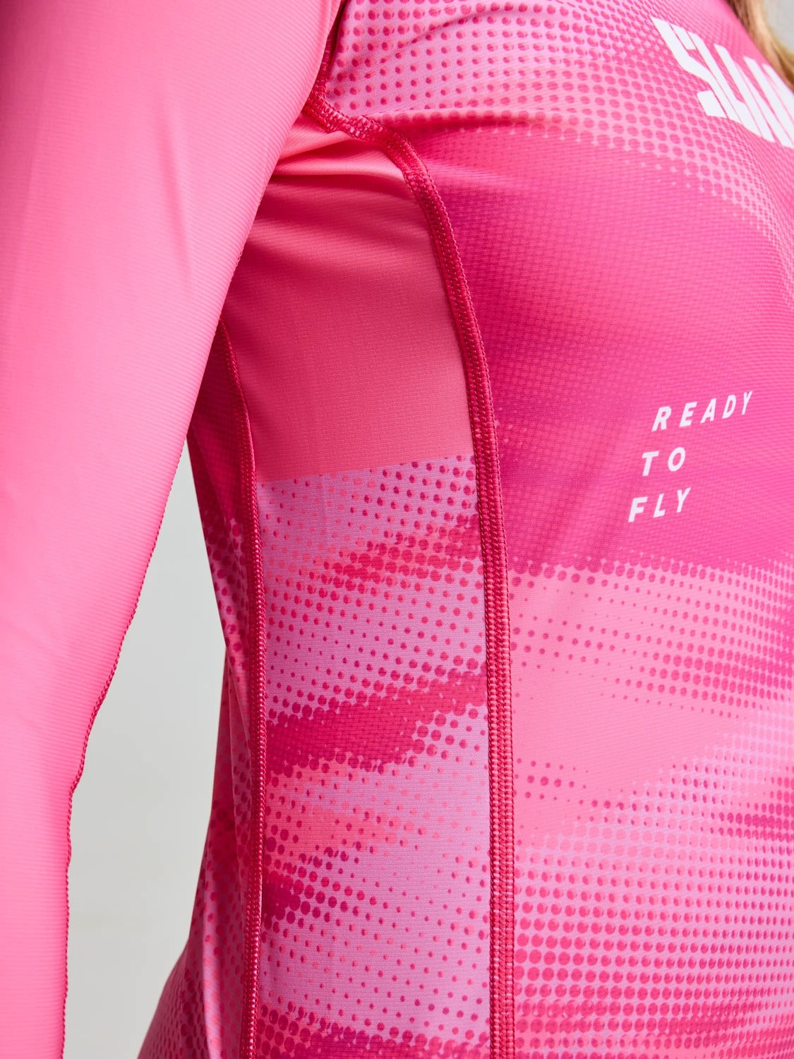 Camiseta técnica mujer manga larga – UPF50, secado rápido