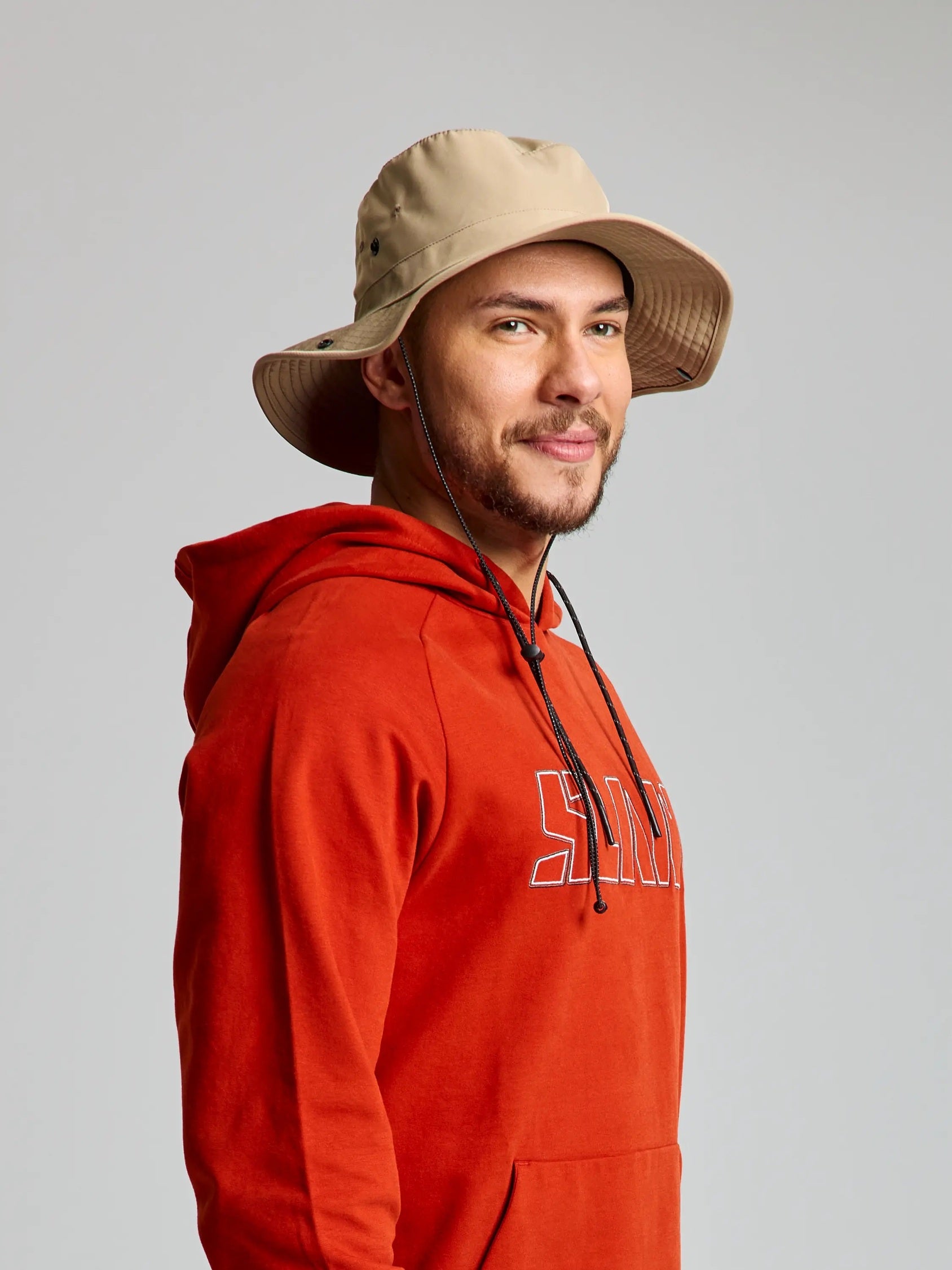 BRIMMED HAT de SLAM