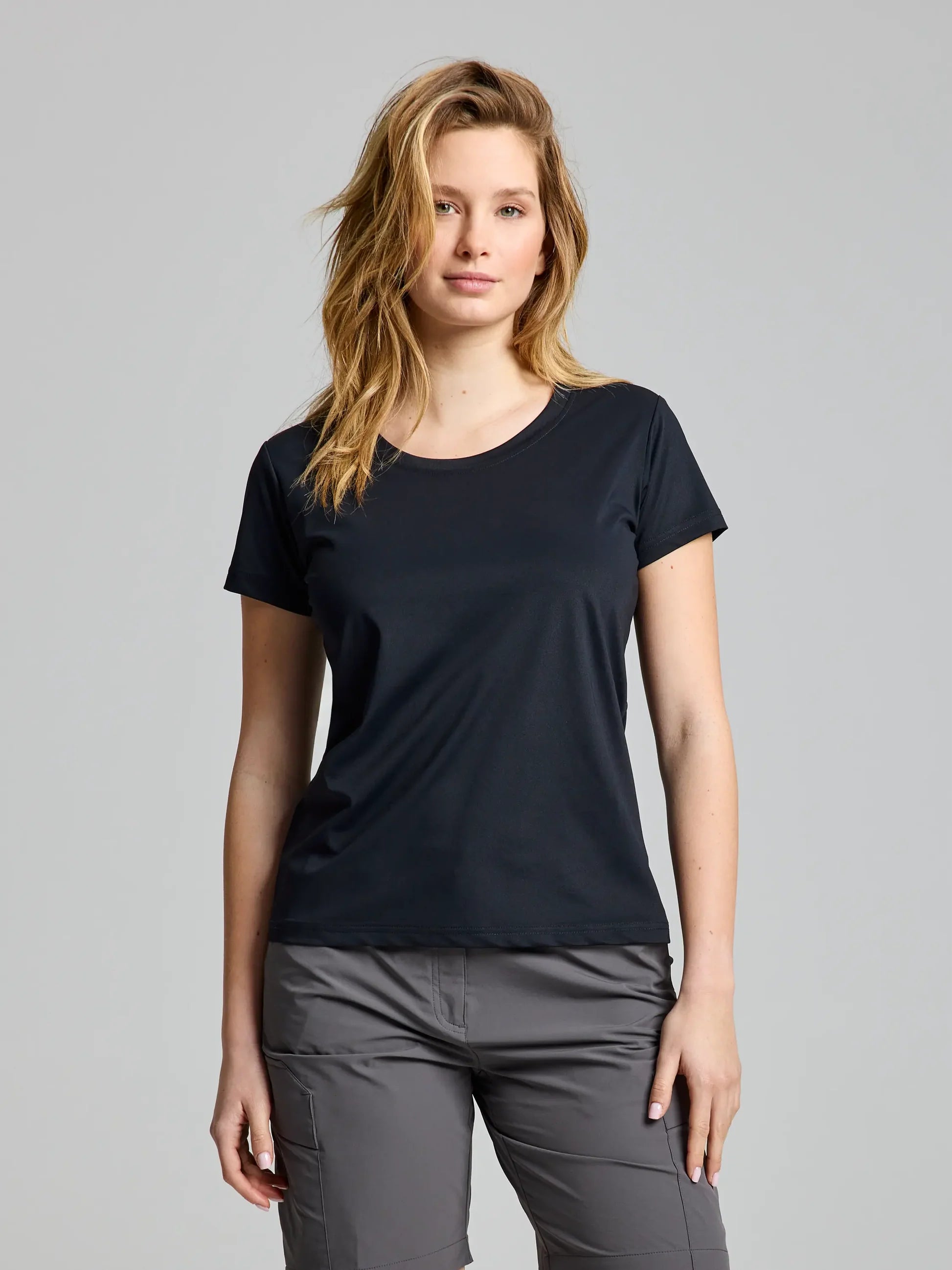 Camiseta técnica mujer manga corta WS Tech Piqué – UPF50, secado rápido