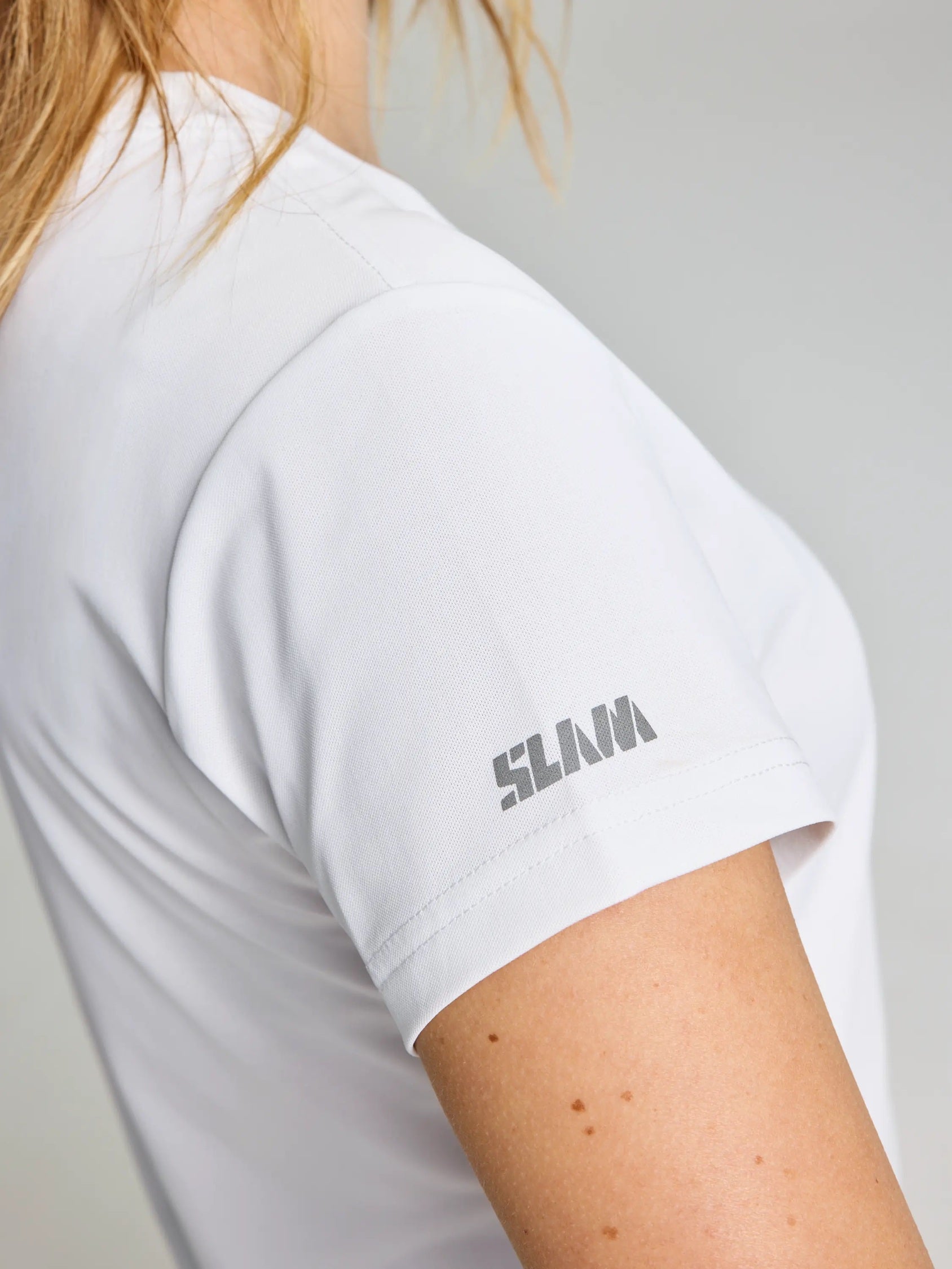 Camiseta técnica mujer manga corta WS Tech Piqué – UPF50, secado rápido